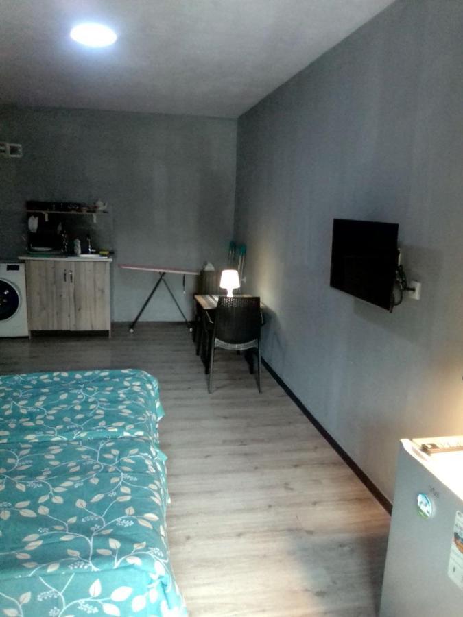 A Cozy Bedsit! Apartment Tashkent Exterior photo
